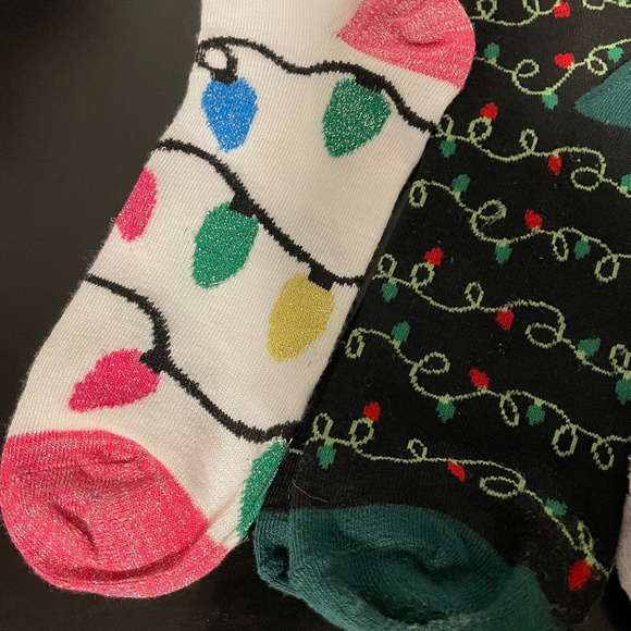 5 for $20: Target Christmas/Holiday socks - Picture 4 of 16